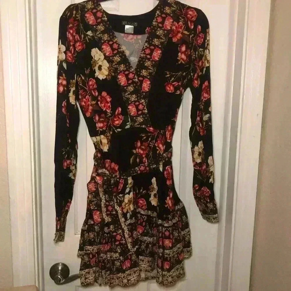 Venus floral printed peasant dress bohemian black red boho tiered autumn size 8 - Picture 14 of 16